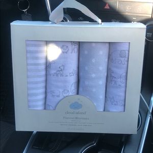 Cloud island flannel blankets 4 pk